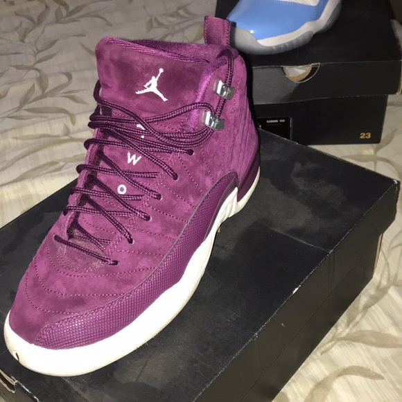 jordan 12 bordeaux gs